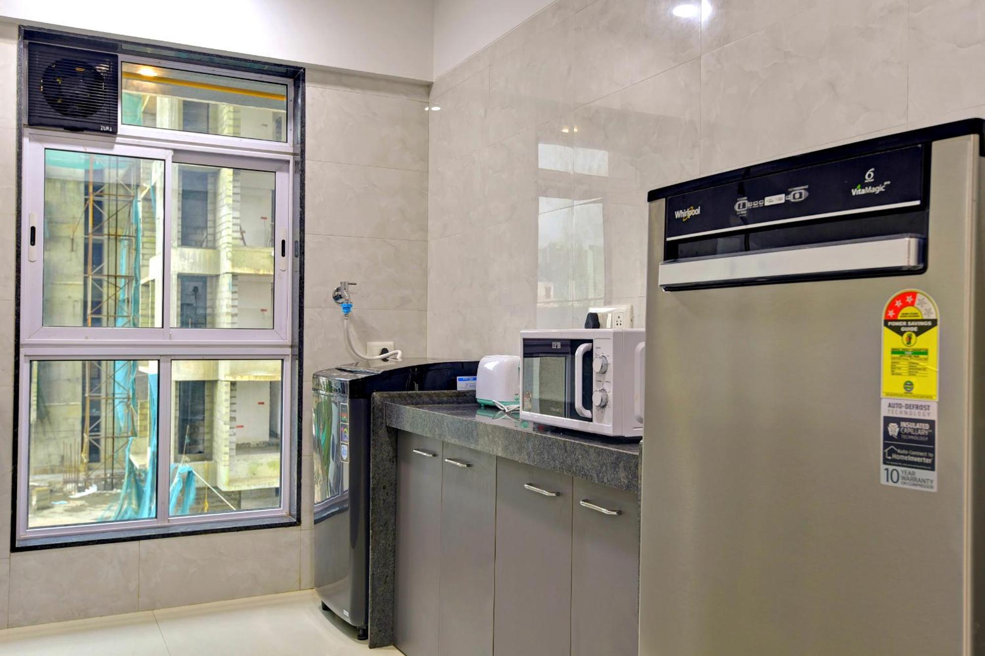 Hsquare Luxury Apartments Goregaon Mumbai Exterior photo